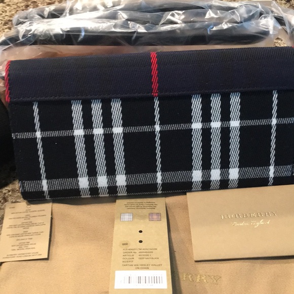 NWT Burberry Tartan Henley wallet crossbody - Picture 5 of 8